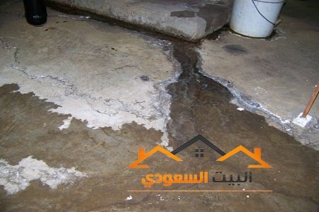 علامات تسربات المياه